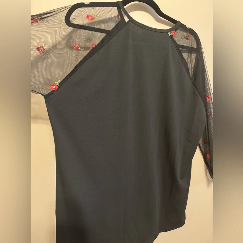 Lularoe Randy rare with sheer sleeves 2x Black - Picture 2 of 4